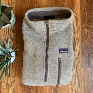 Patagonia quarter zip sweater (rare)